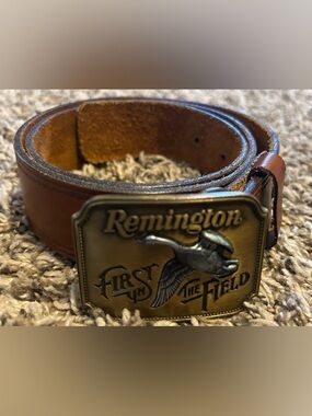 Vintage Remington First In The Field Buckle & Belt  1980 Small 30-32 1985
